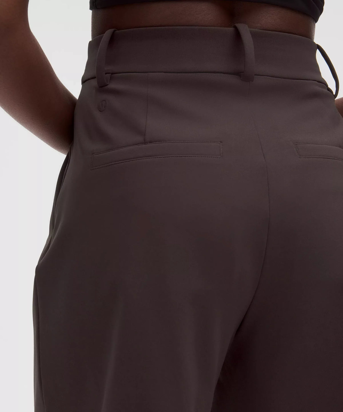 Short de tiro alto con pliegues