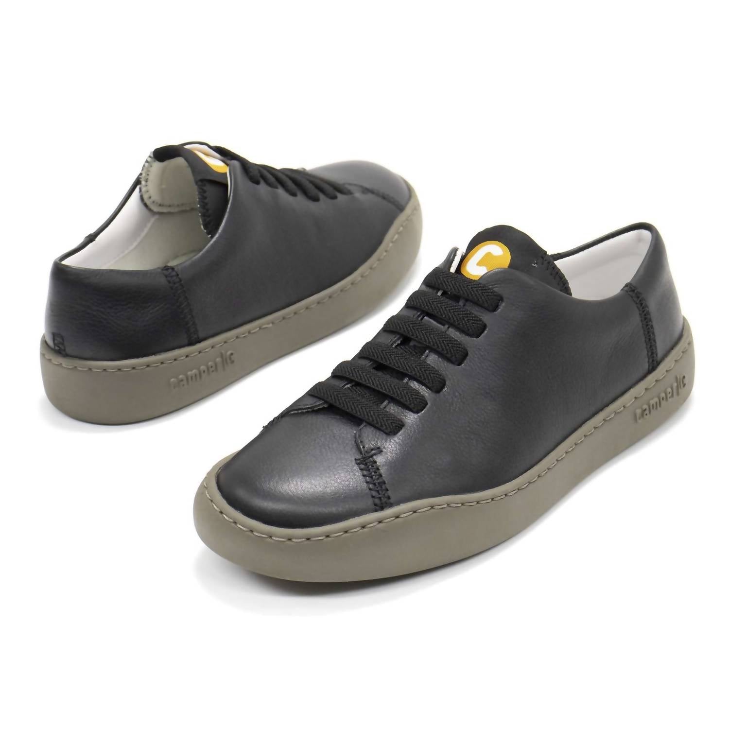 Tenis de mujer color negro