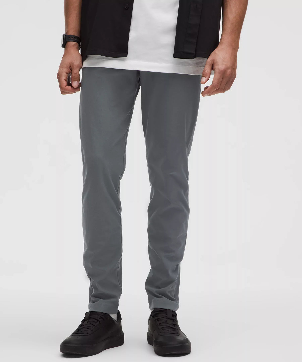 Pantalón de corte ajustado