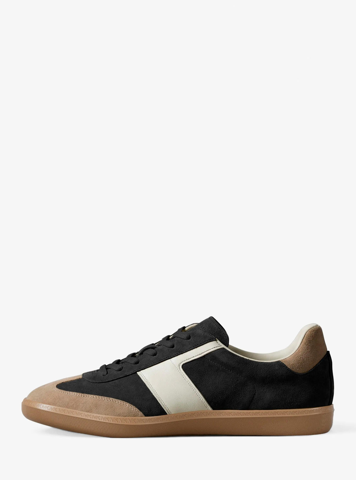 Tenis de gamuza