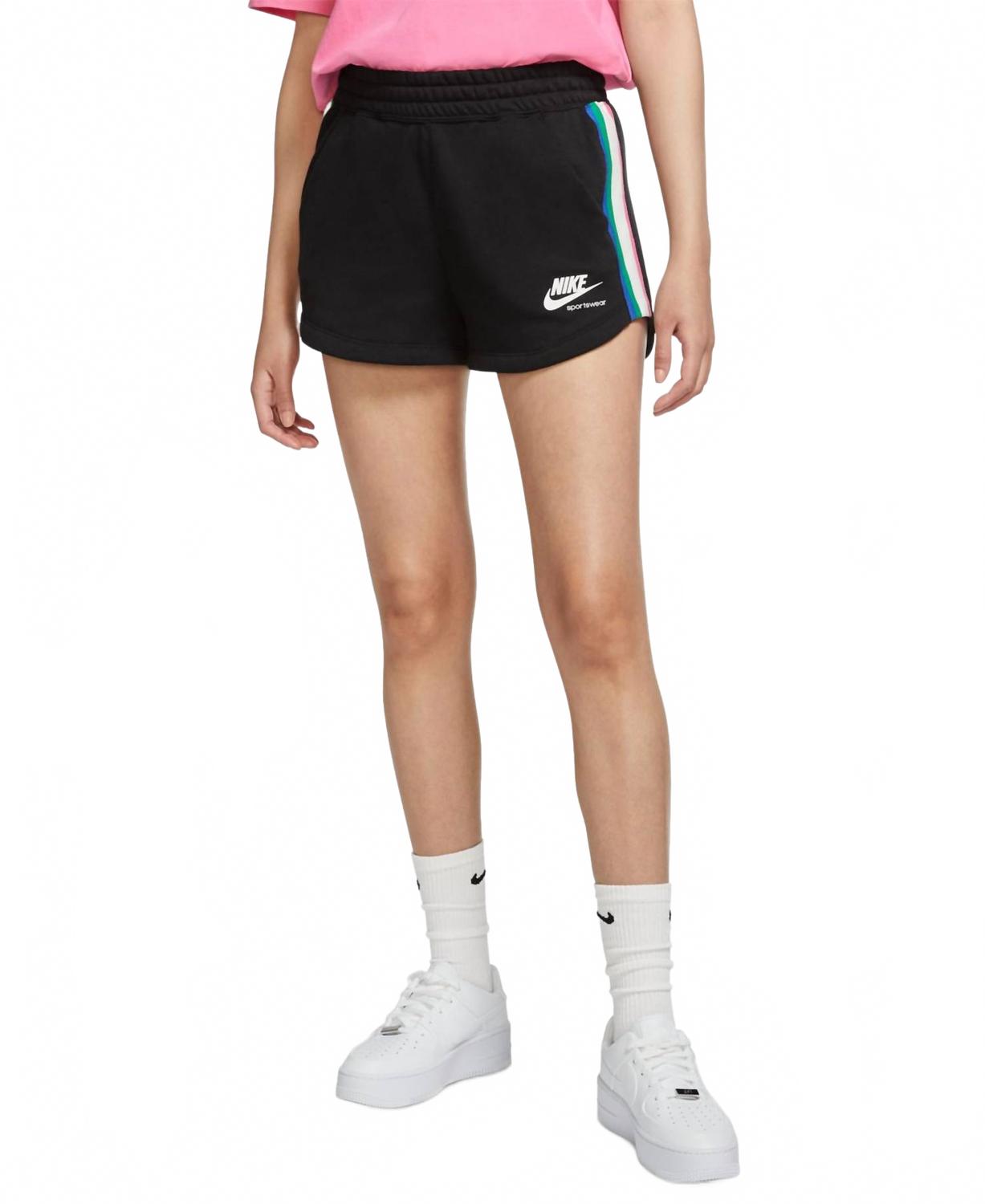 Short color negro y blanco