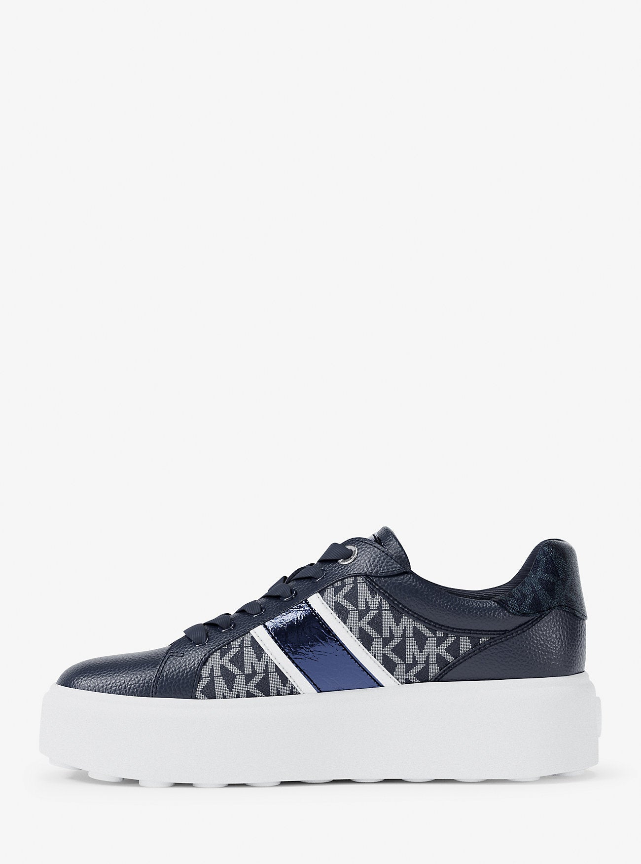 Tenis a rayas con plataforma