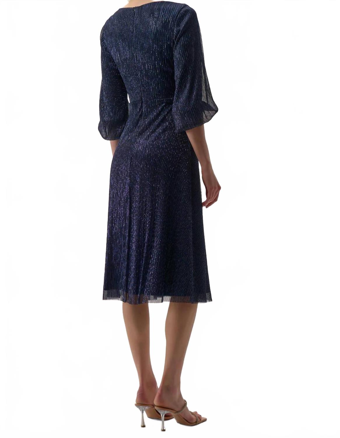 Vestido midi color azul marino