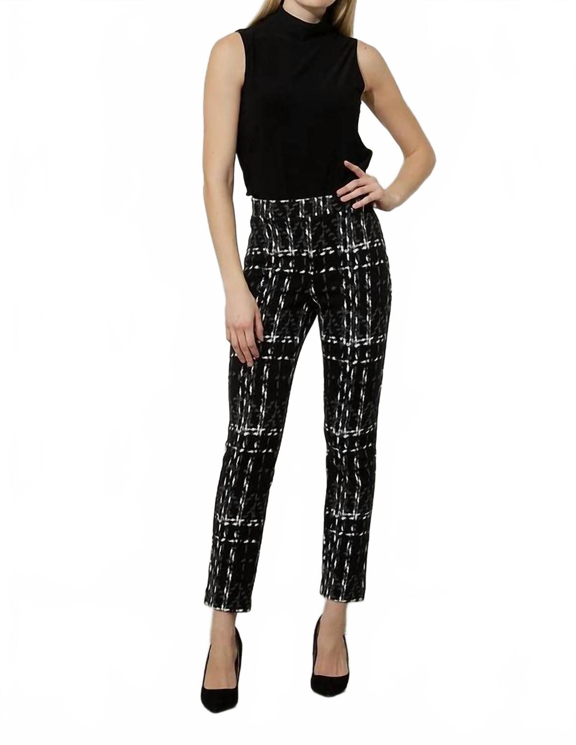 Pantalón de corte recto con estampado color negro y blanco