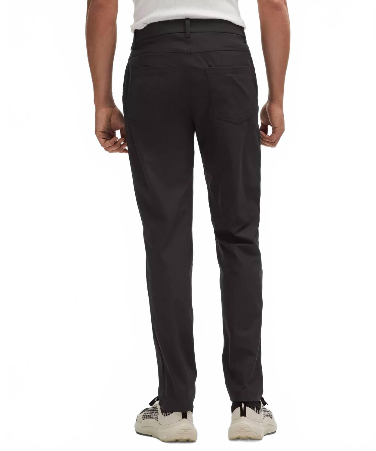 Pantalón color negro