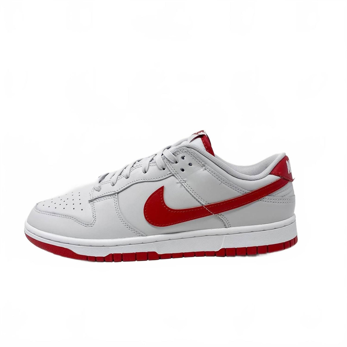 Tenis de hombre color gris y rojo