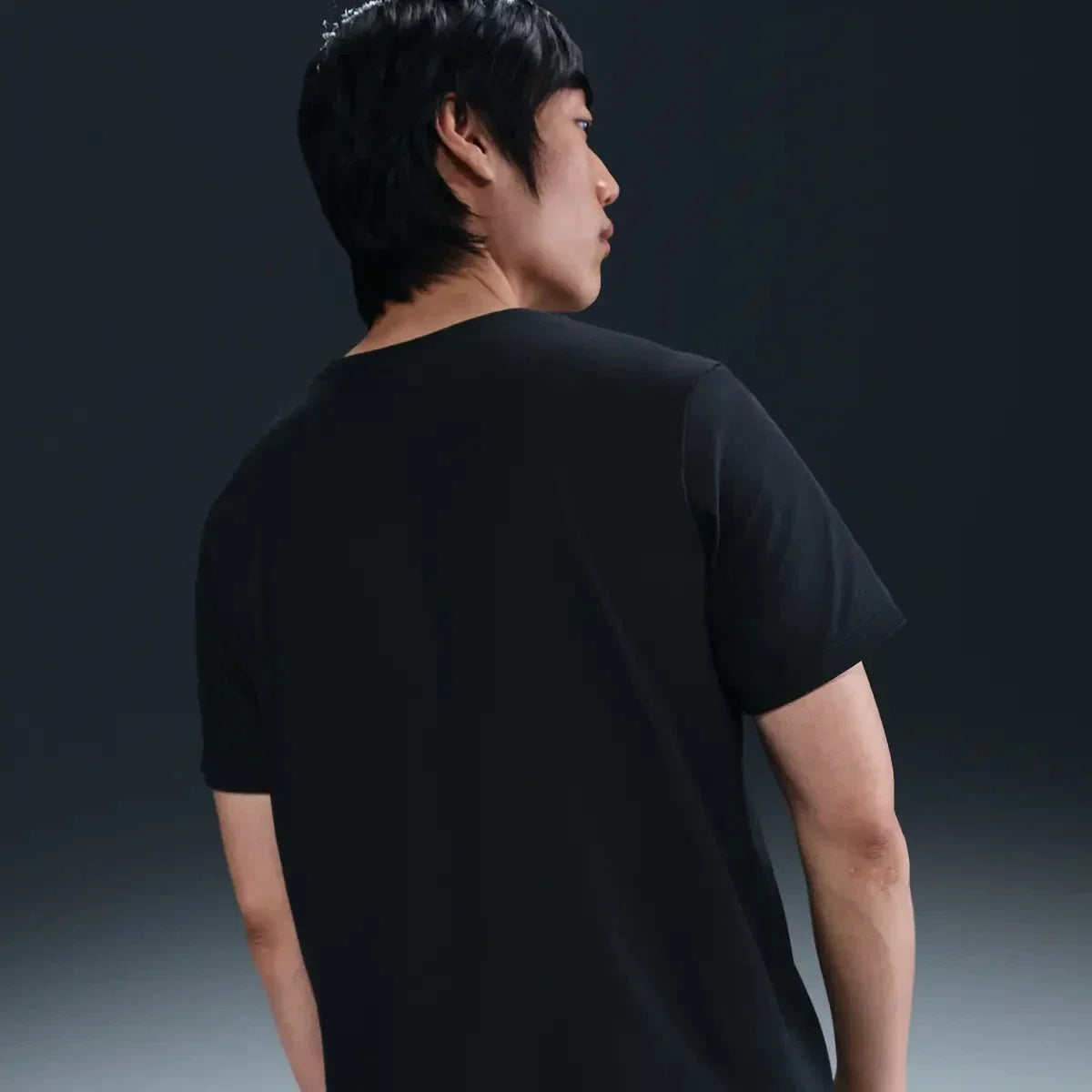 Camiseta unisex de algodón con cuello redondo con estampado color negro