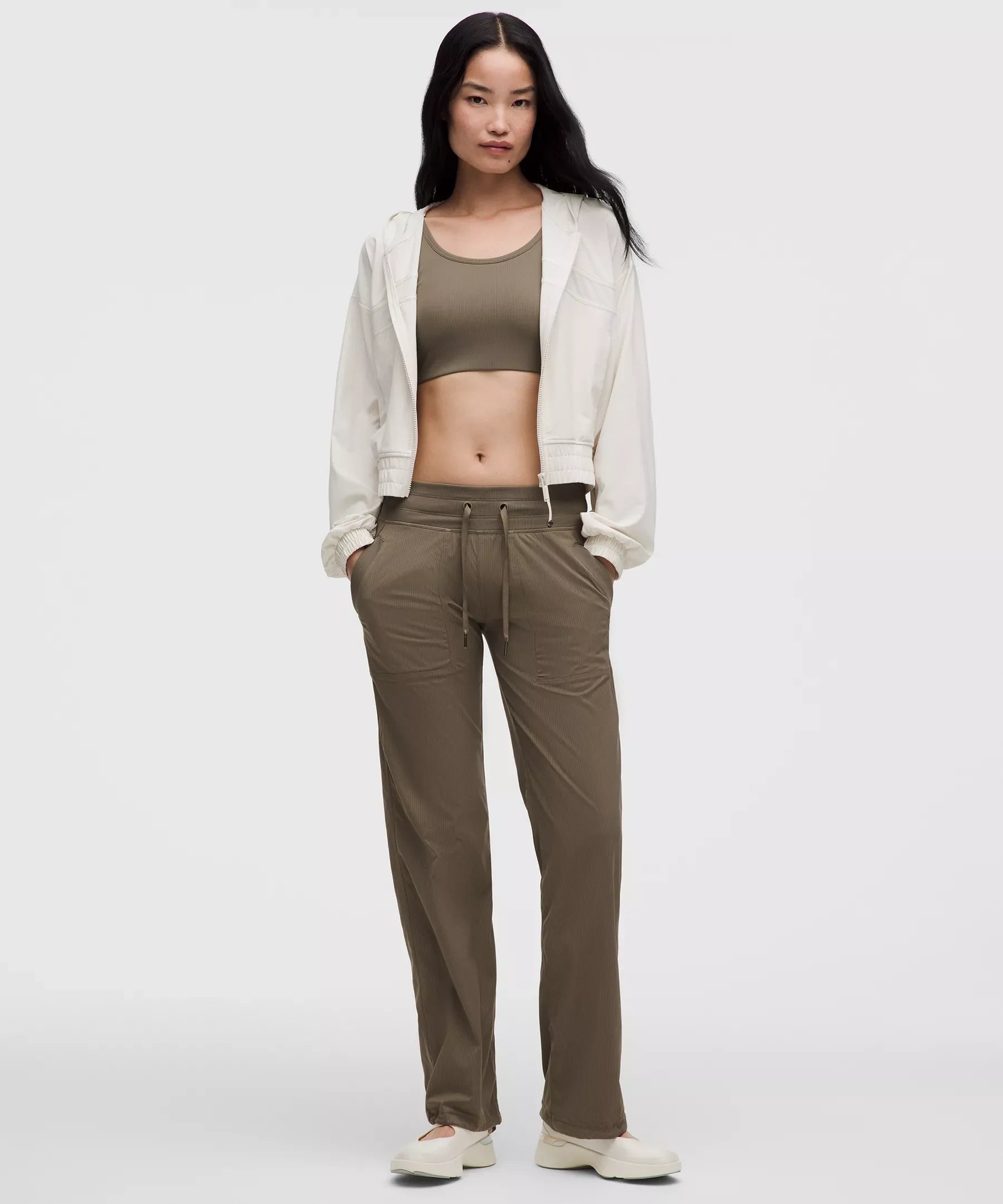 Pantalón de tiro medio