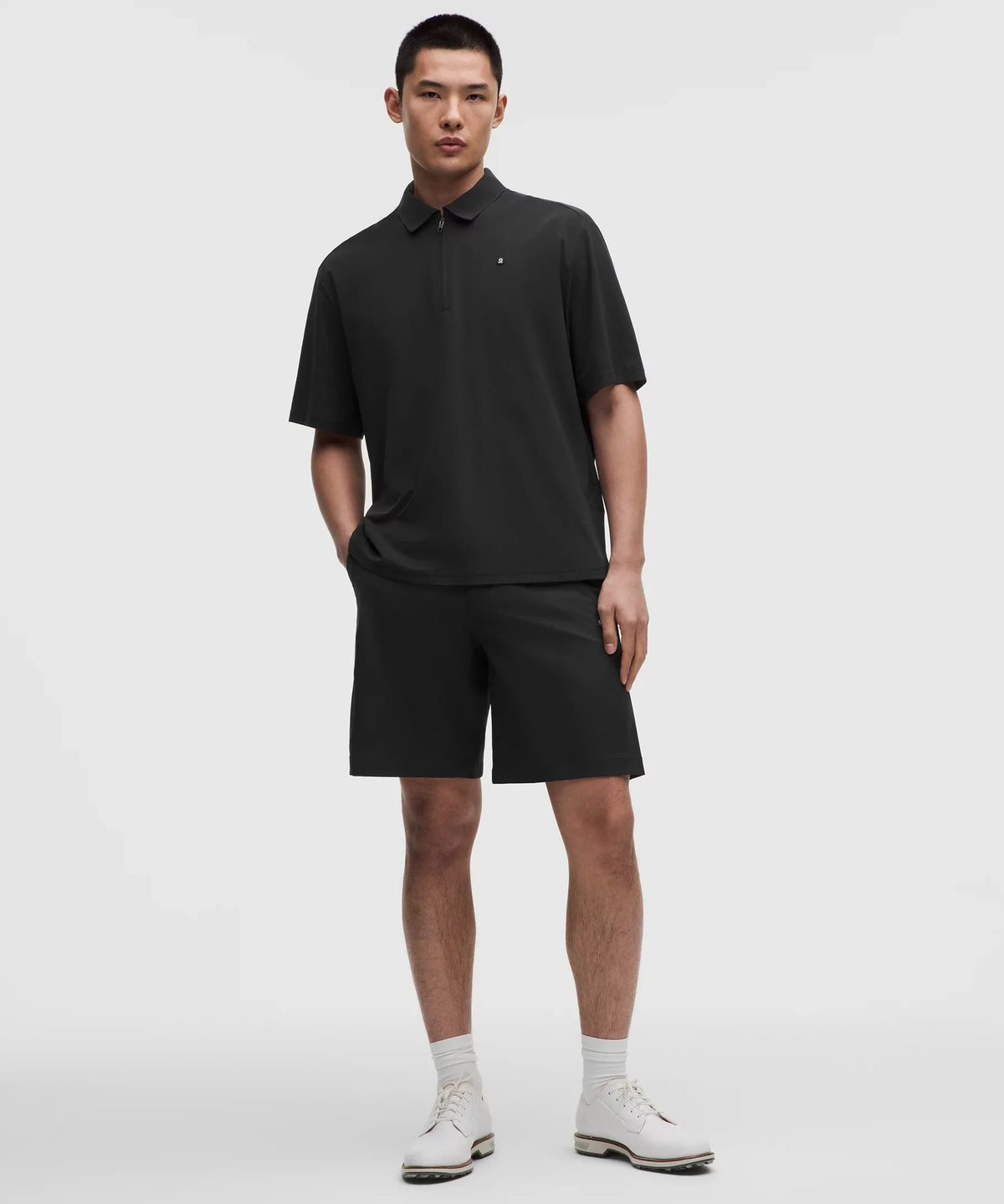 Polo de corte amplio