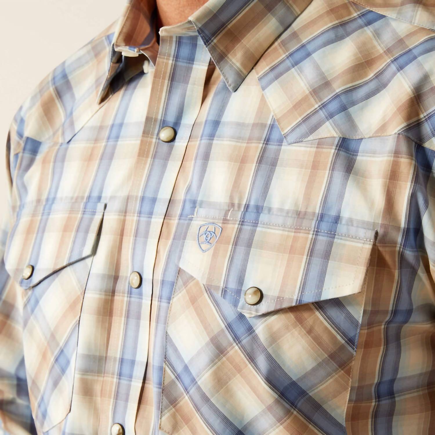 Camisa color caqui