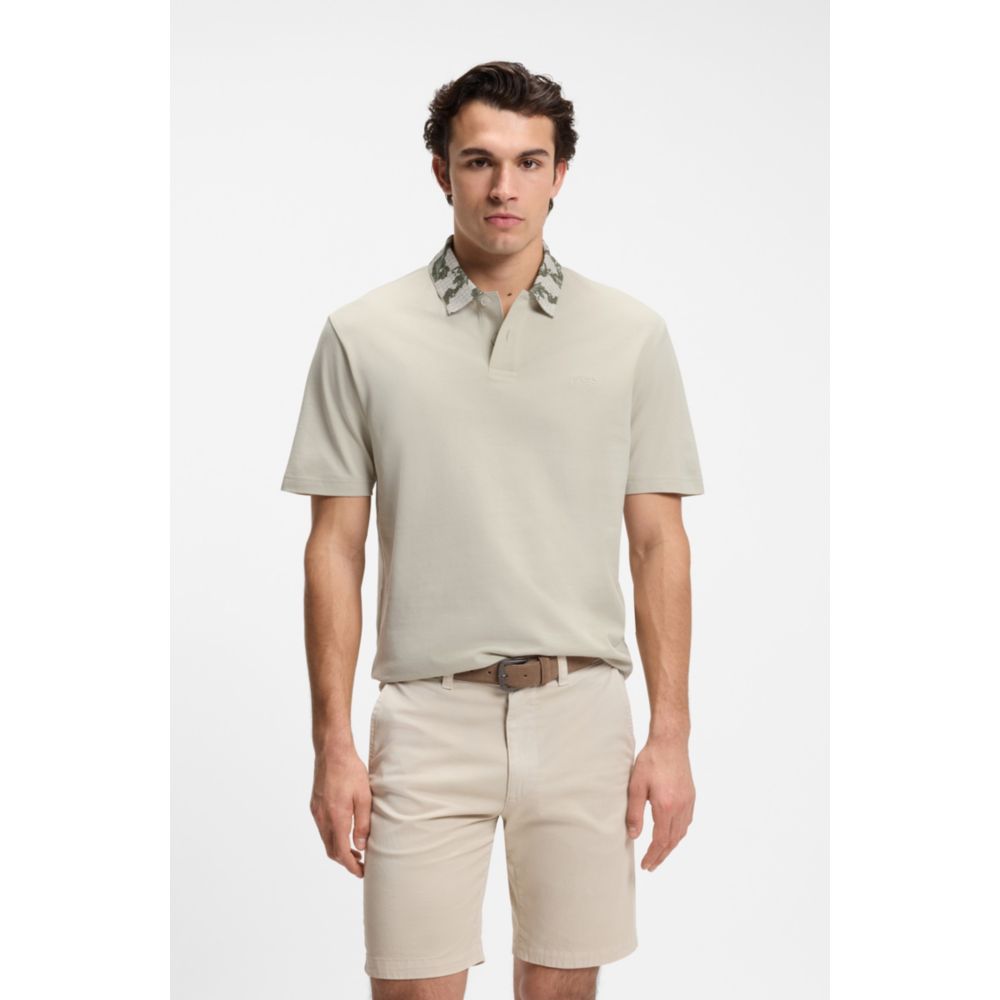 Polo de corte amplio