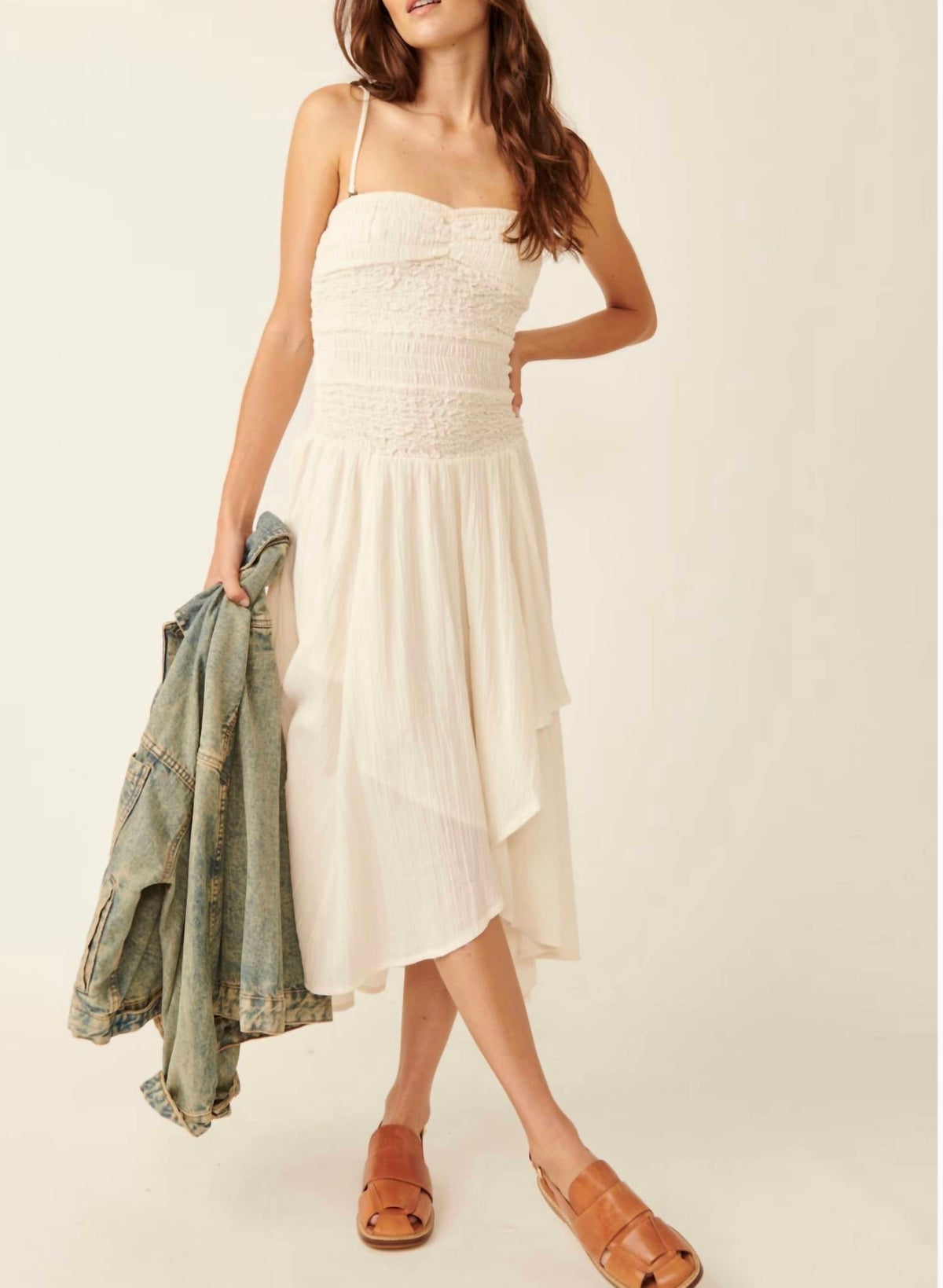 Vestido midi color marfil