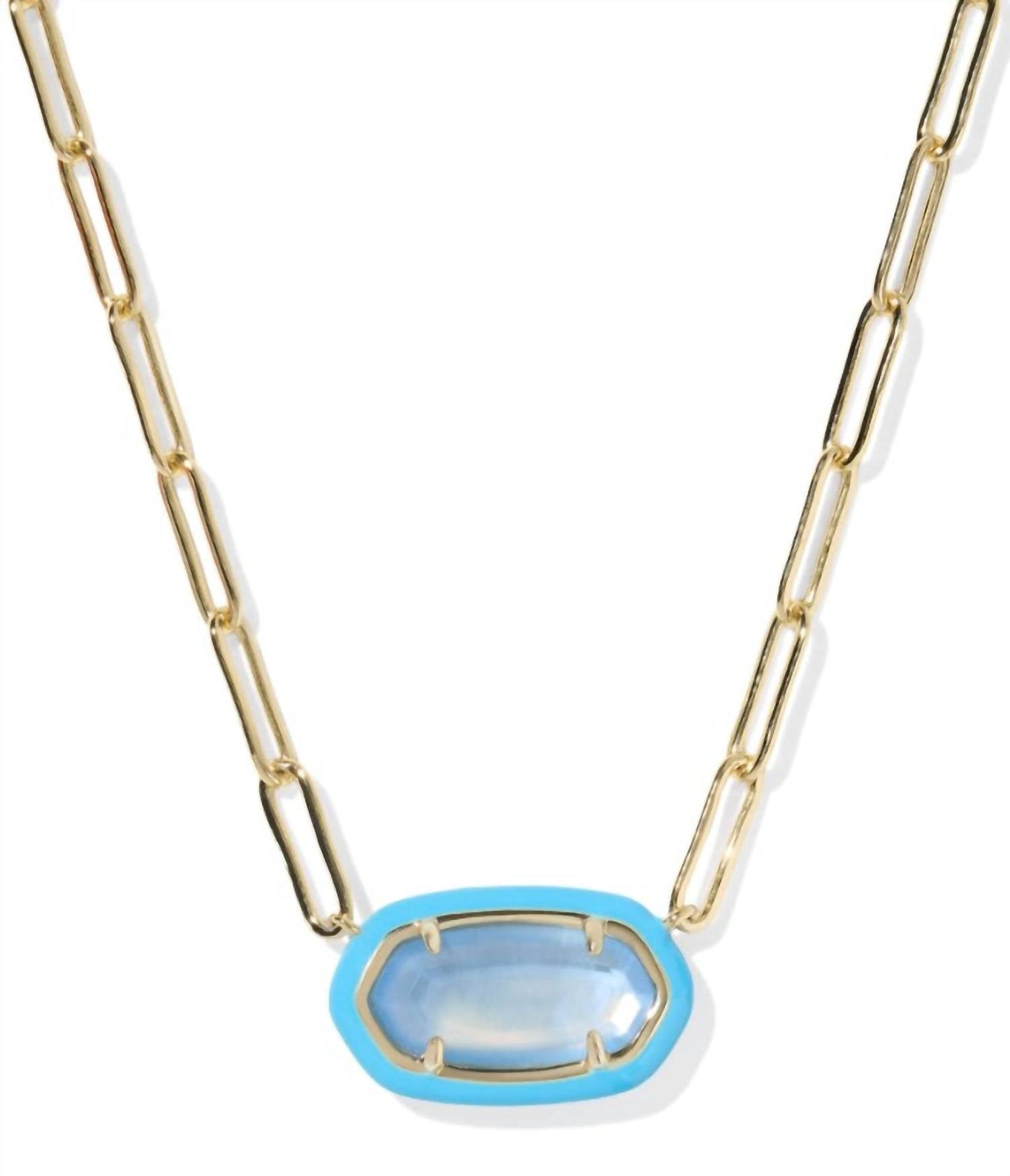 Collar de mujer color dorado