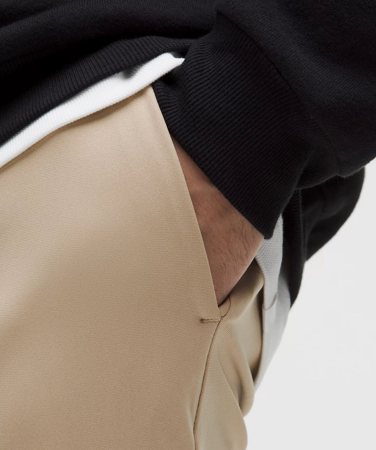 Pantalón de corte ajustado
