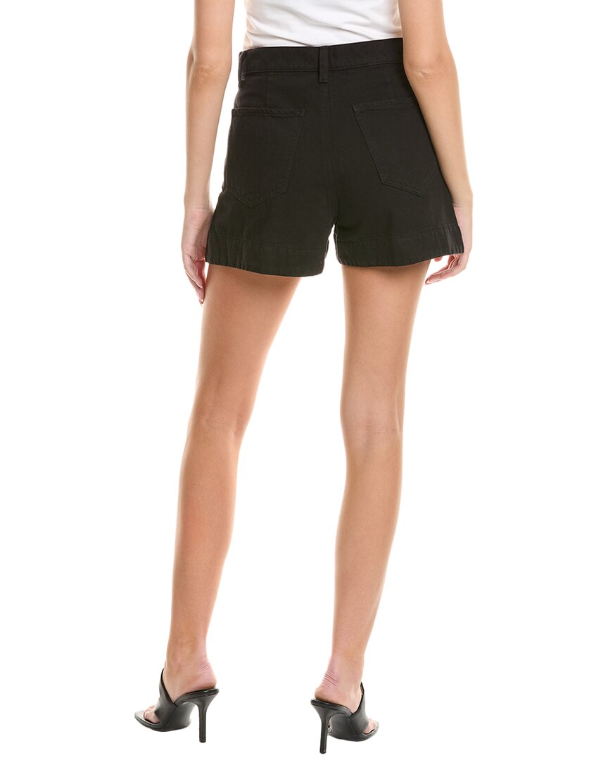 Short color negro
