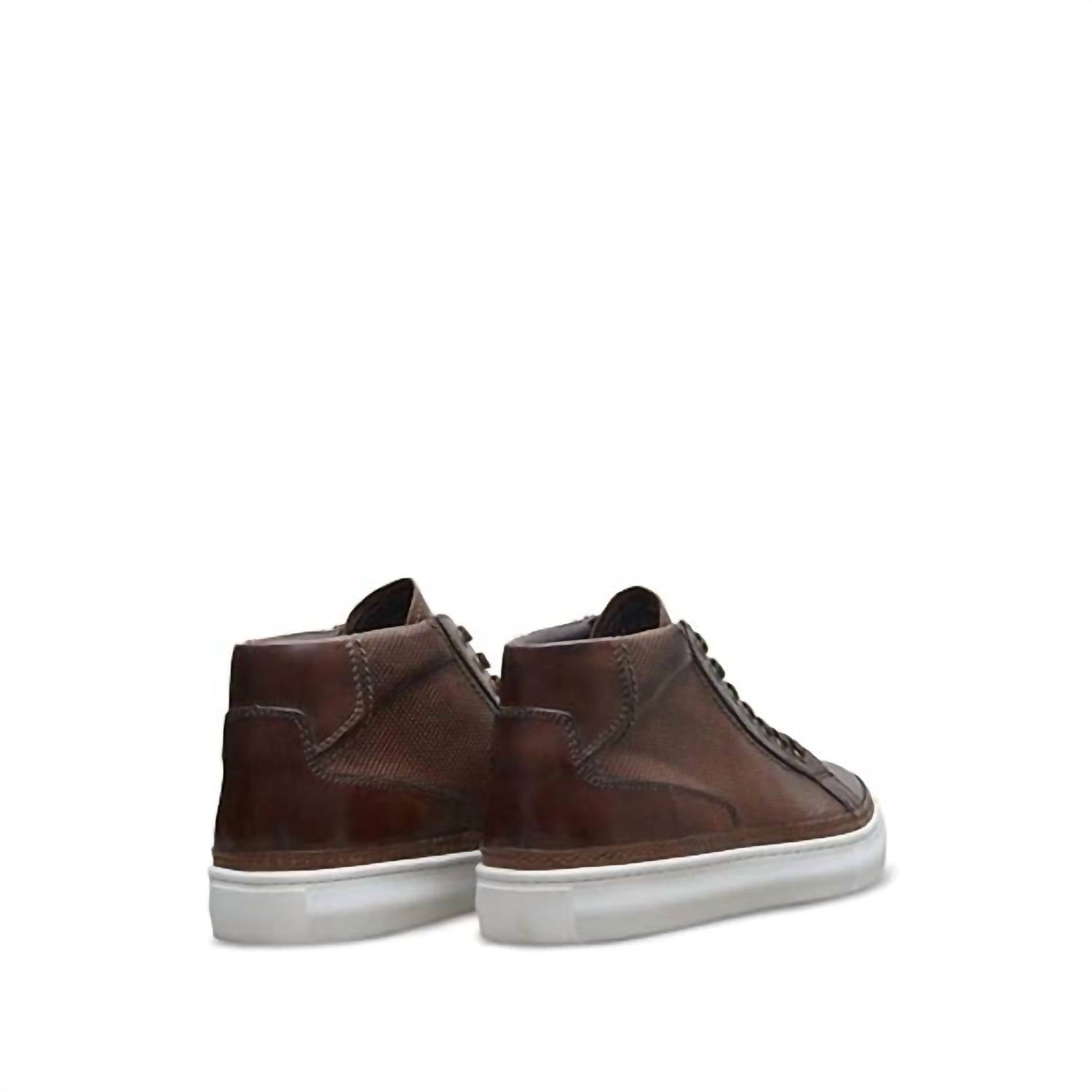 Tenis de hombre