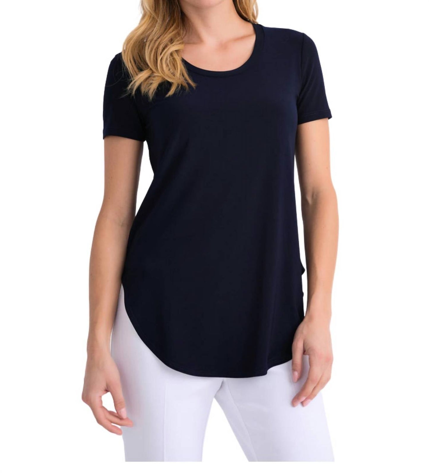 Camiseta color azul marino