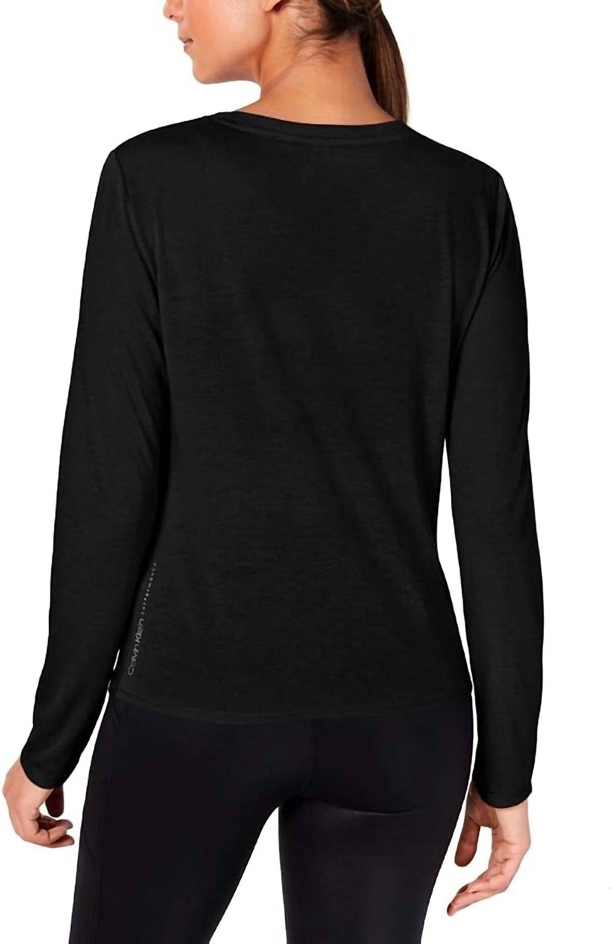 Top de manga larga color negro