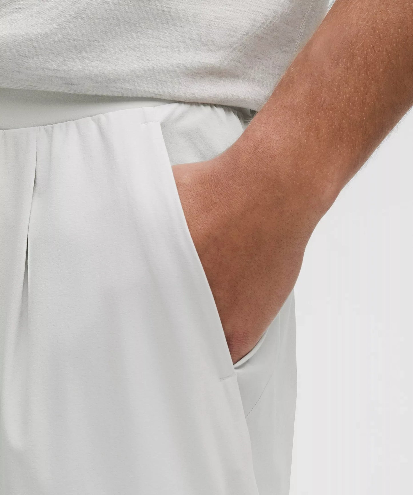 Pantalón de corte amplio