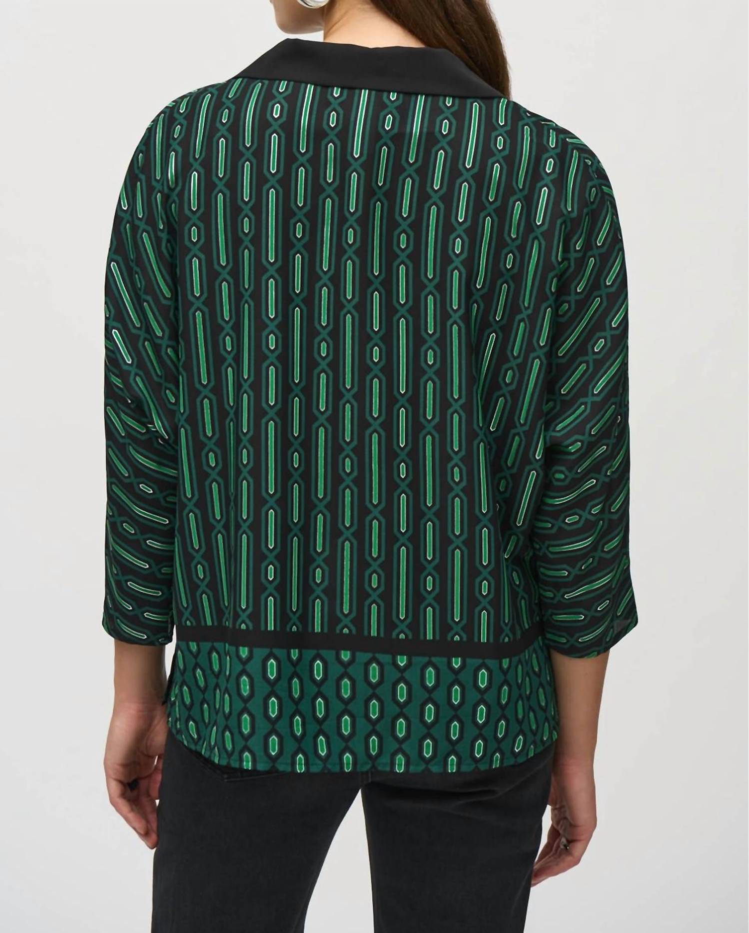 Top color negro y verde