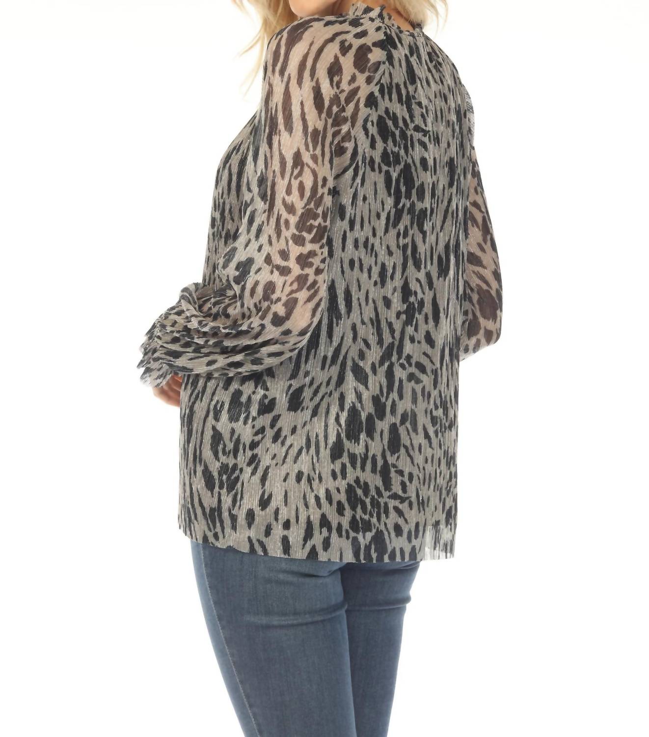 Blusa con estampado animal con pliegues