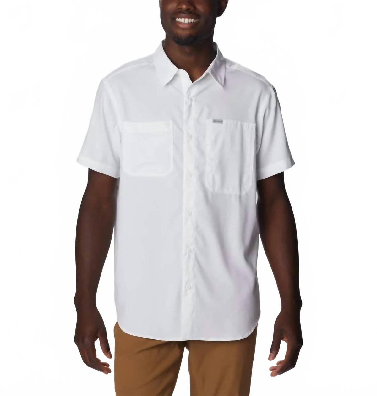 Camisa de manga corta color blanco y plateado