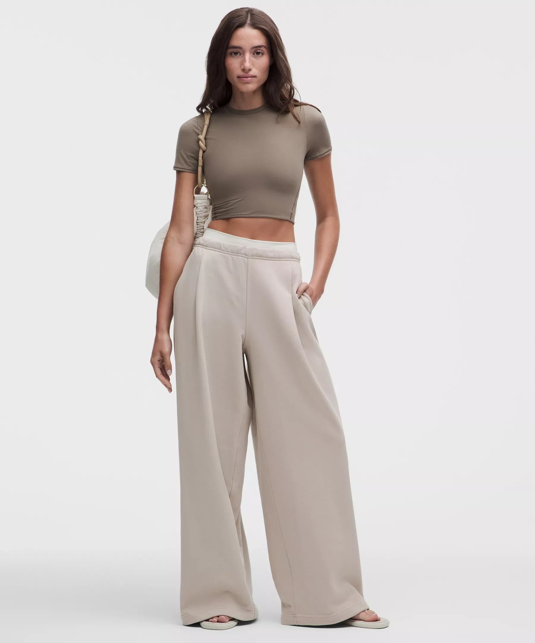 Pantalón de pierna ancha de tiro medio