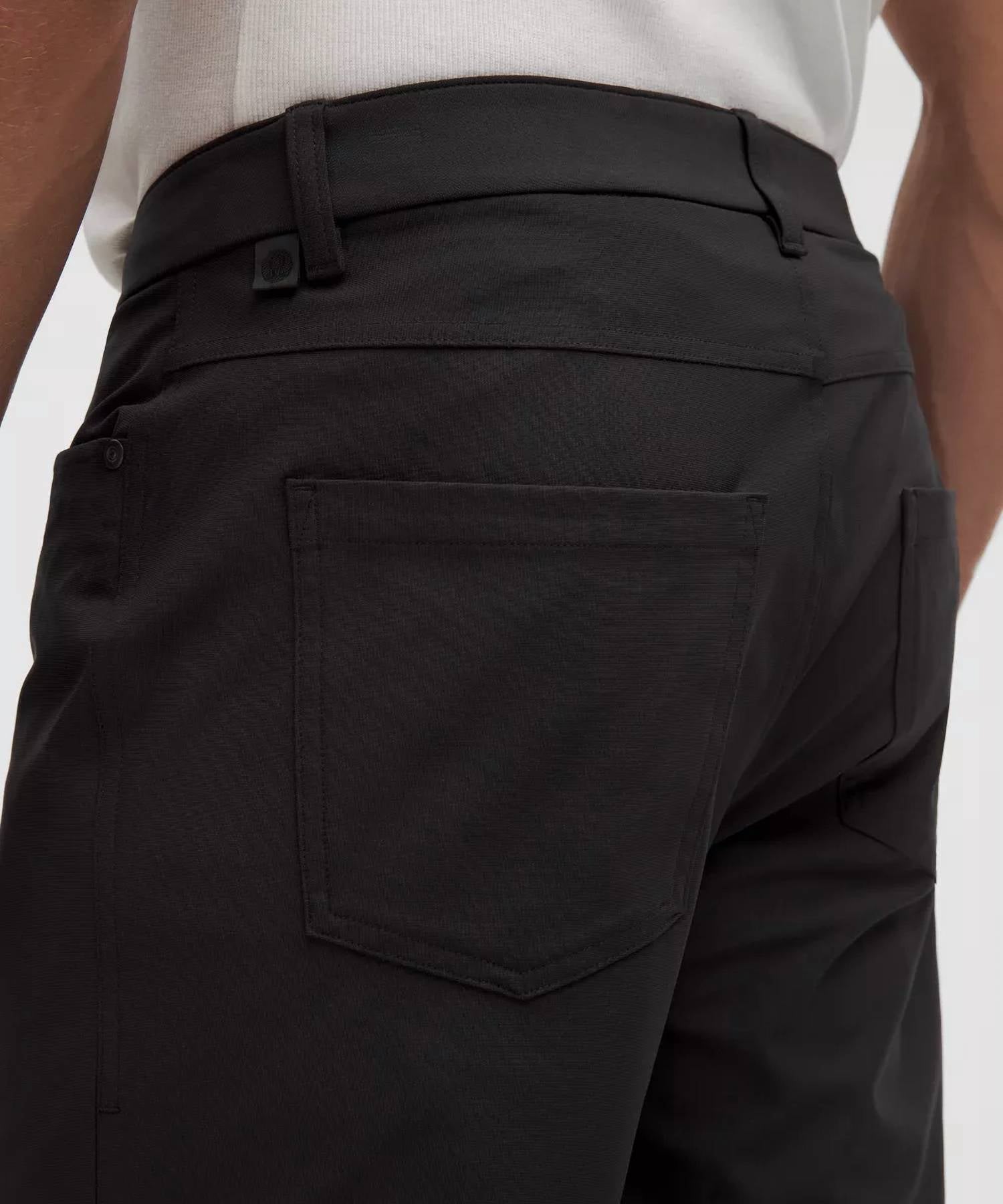 Pantalón color negro