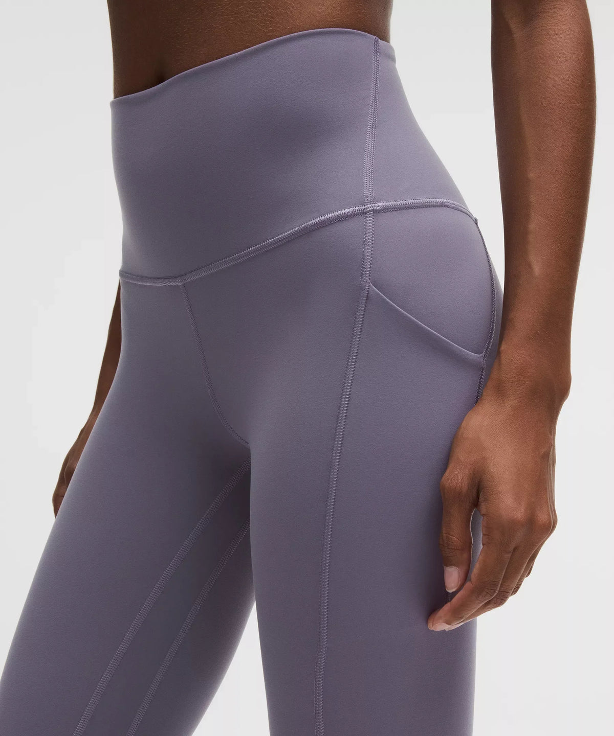 Pantalón de tiro alto