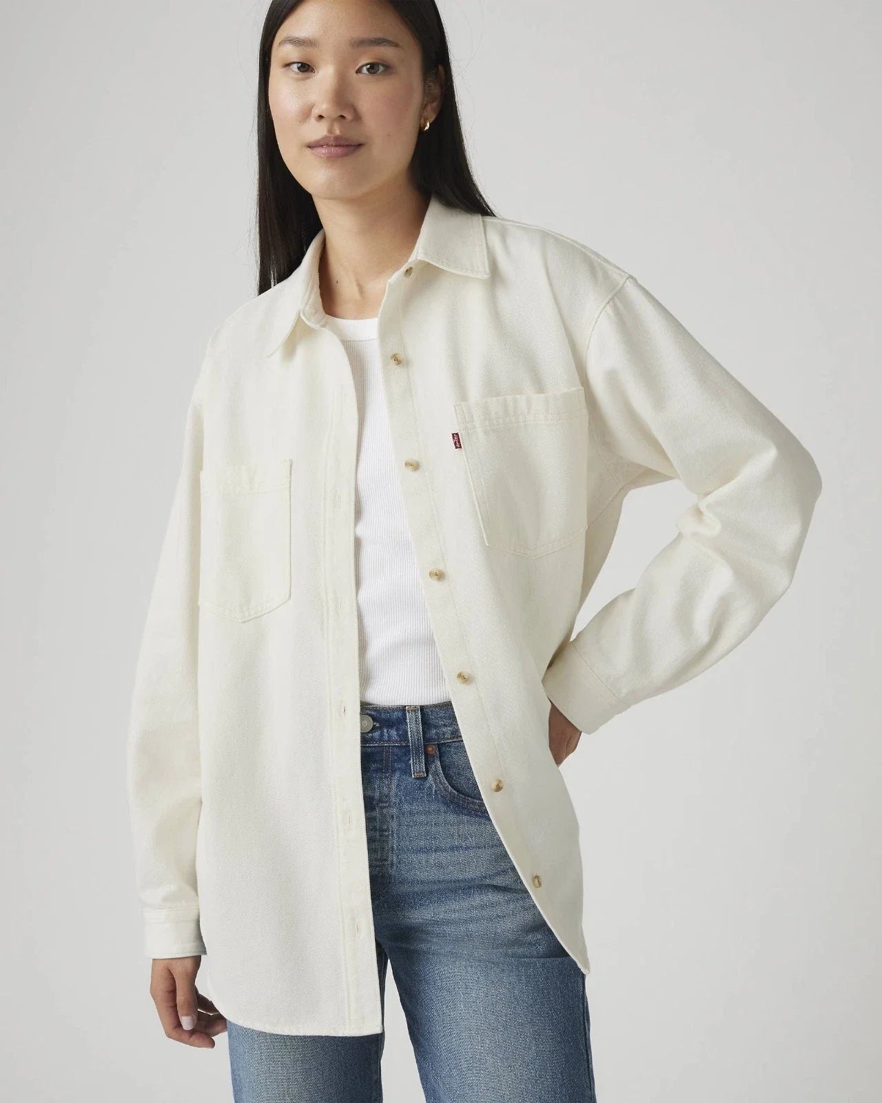 Sobrecamisa de mujer de algodón color crema