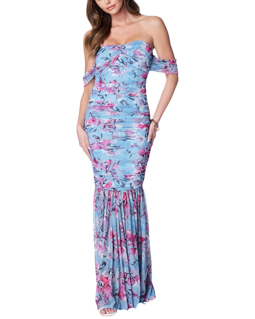 Vestido con hombros descubiertos