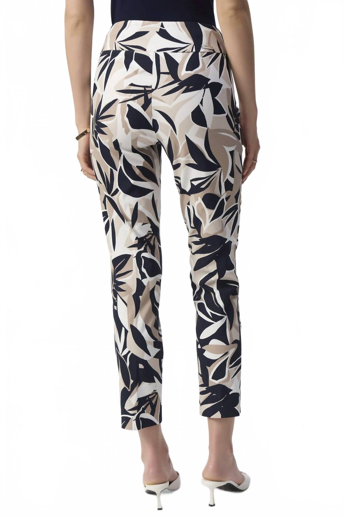 Pantalón de corte ajustado