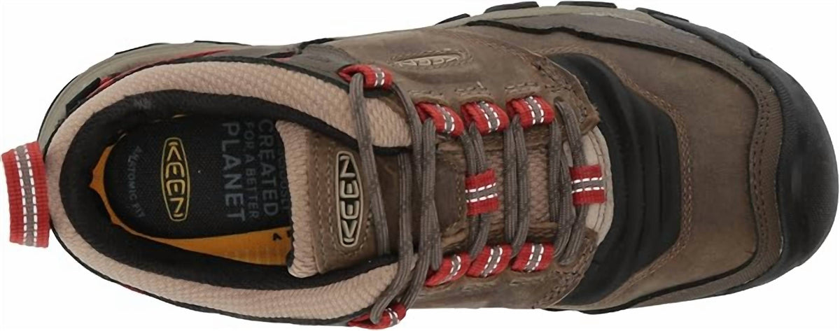Tenis de hombre impermeables
