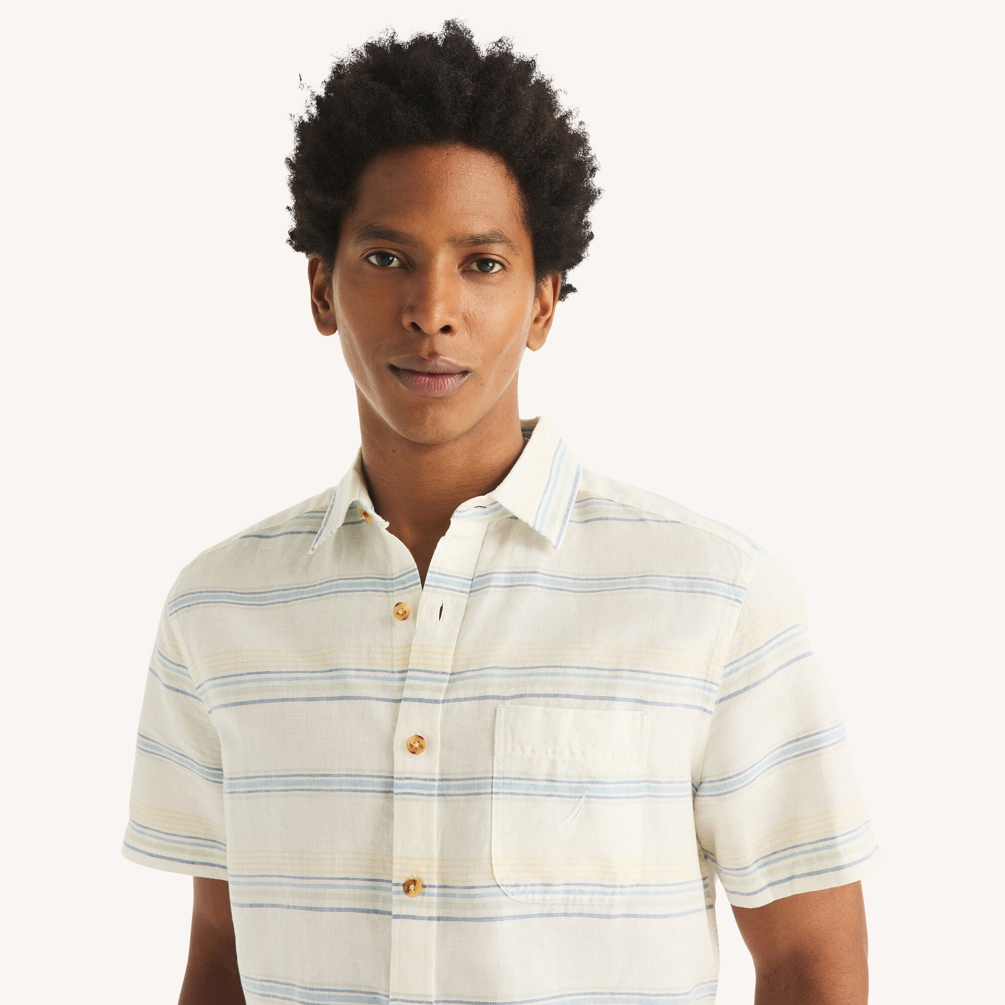 Camisa de hombre de lino de manga corta a rayas