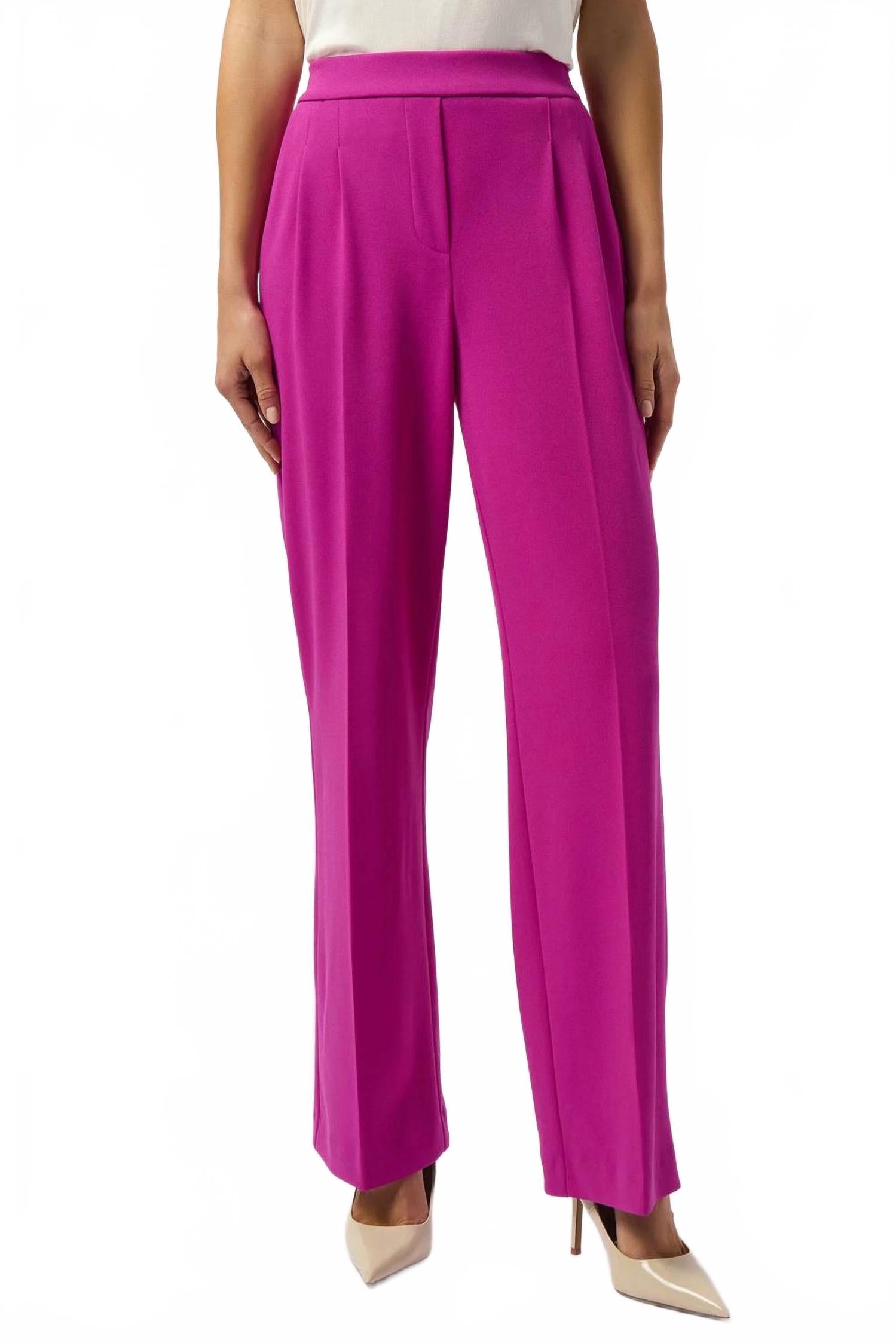 Pantalón de pierna ancha con pliegues