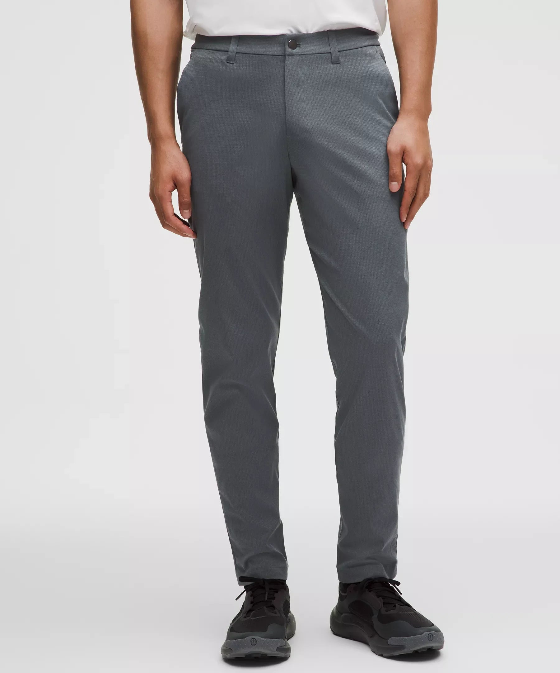 Pantalón de corte ajustado