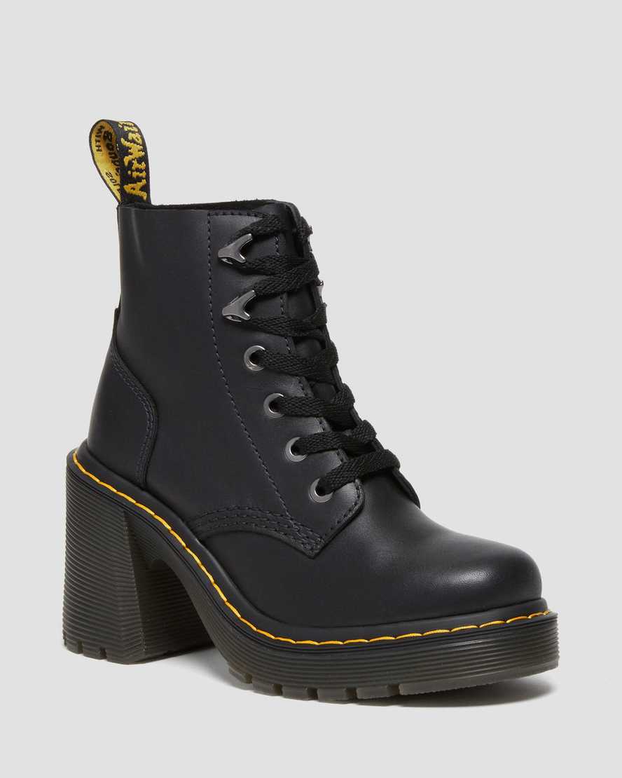 Botas de cuero con cordones