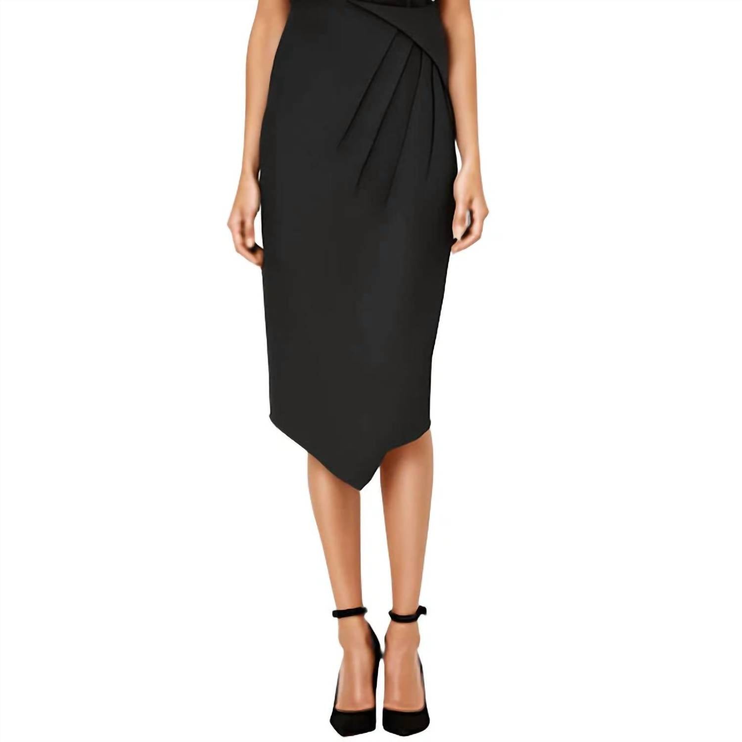 Falda con pliegues color negro