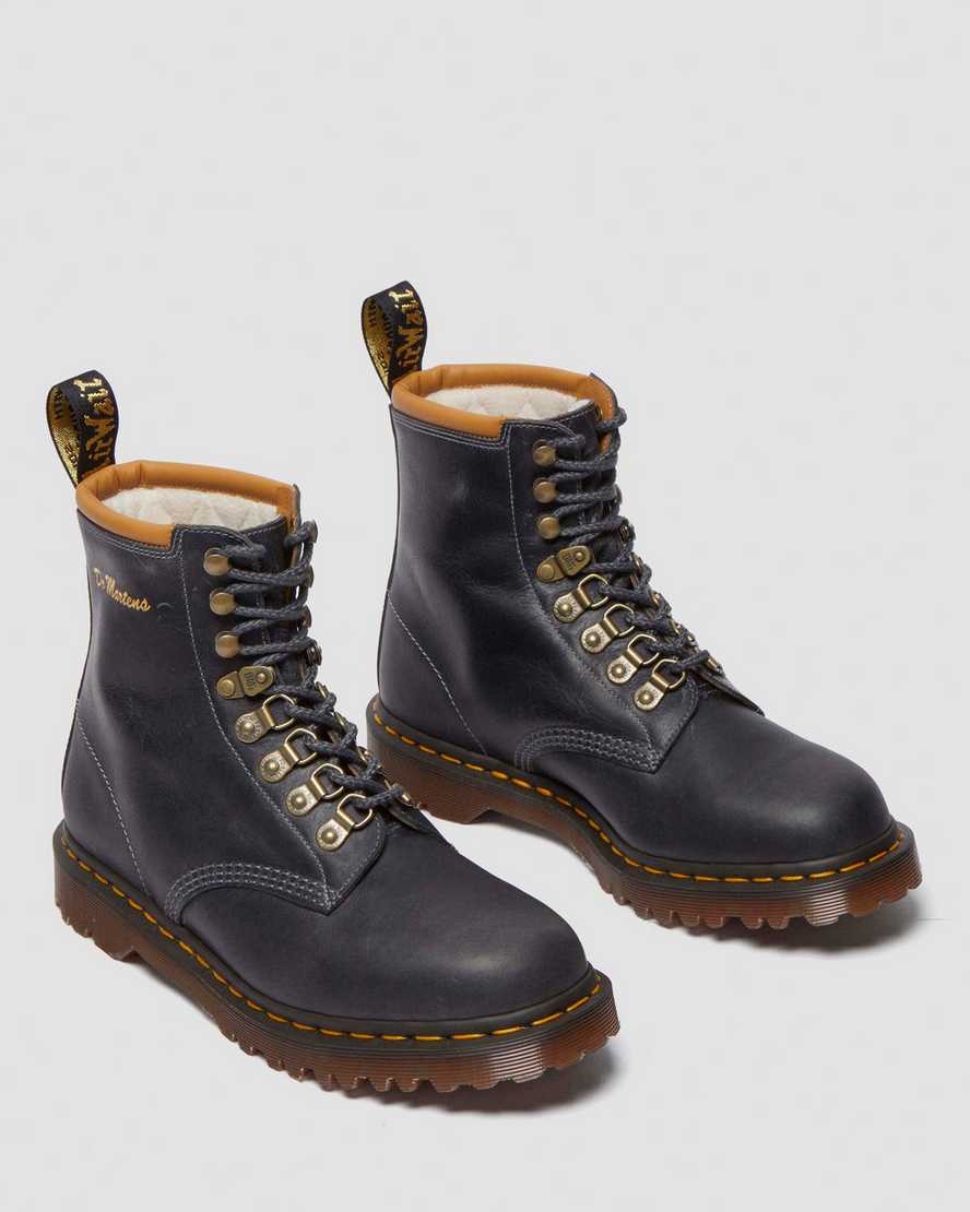 Botas de cuero con cordones