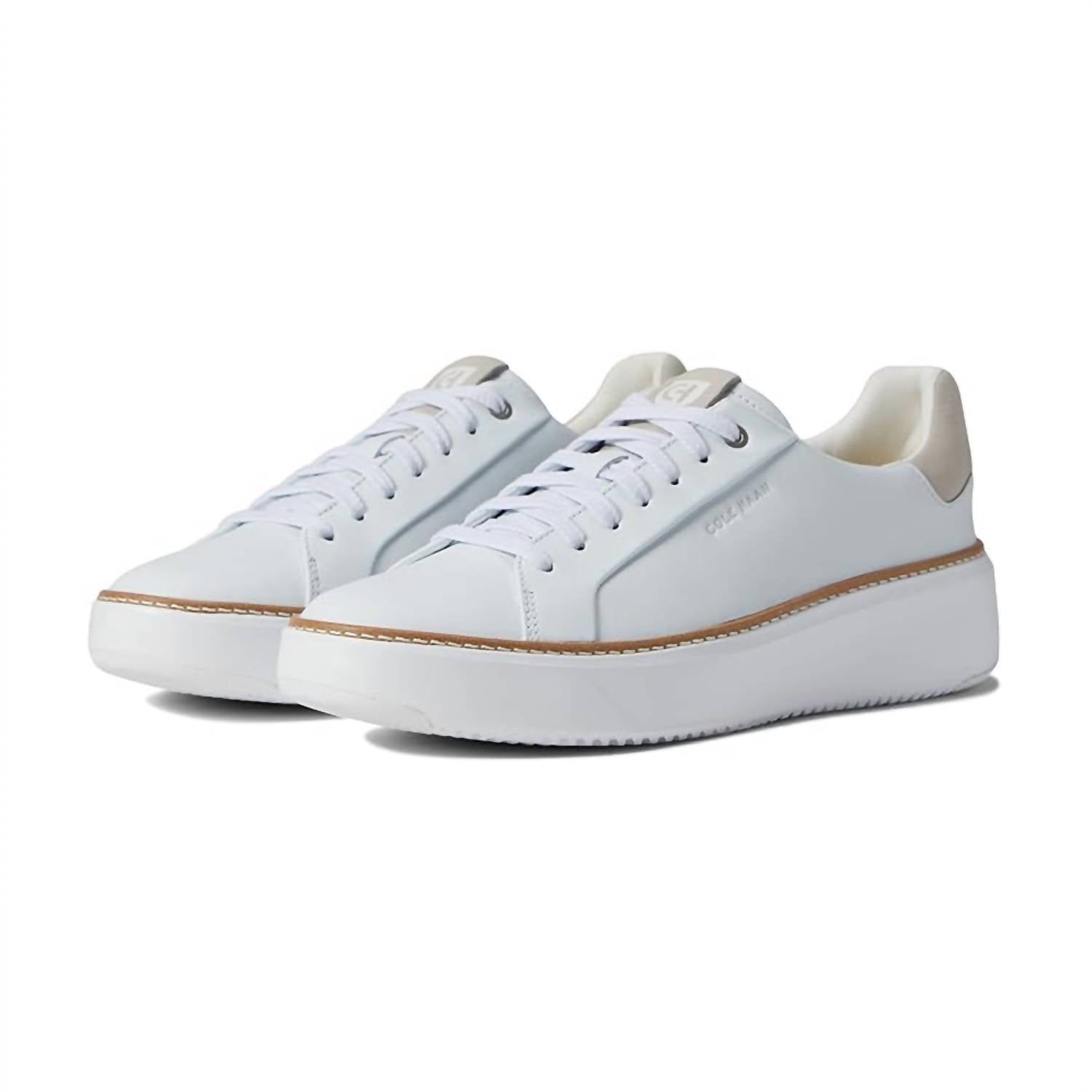 Tenis de mujer de cuero color blanco