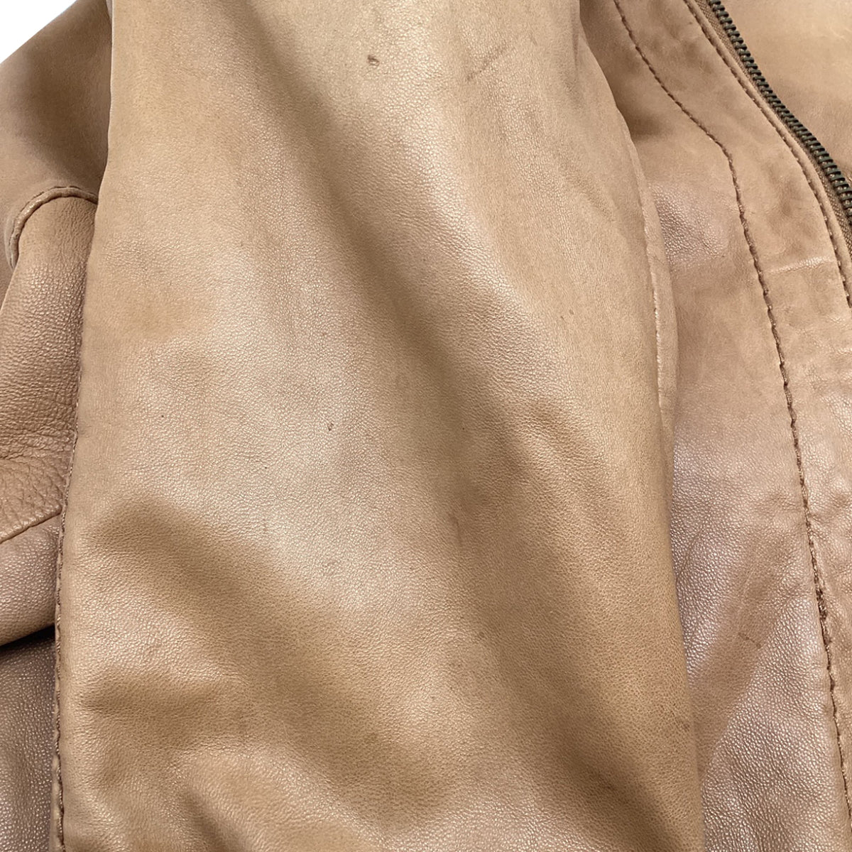 Chaqueta de cuero color café