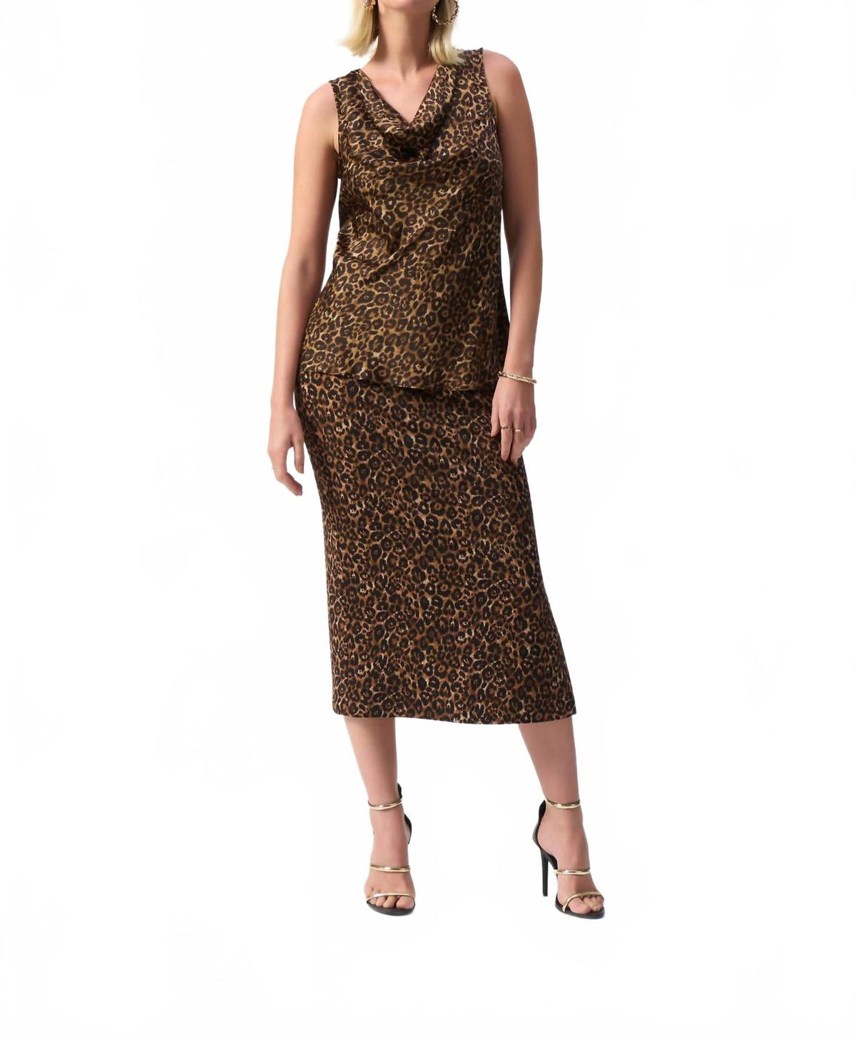 Top sin mangas con estampado animal color negro y beige