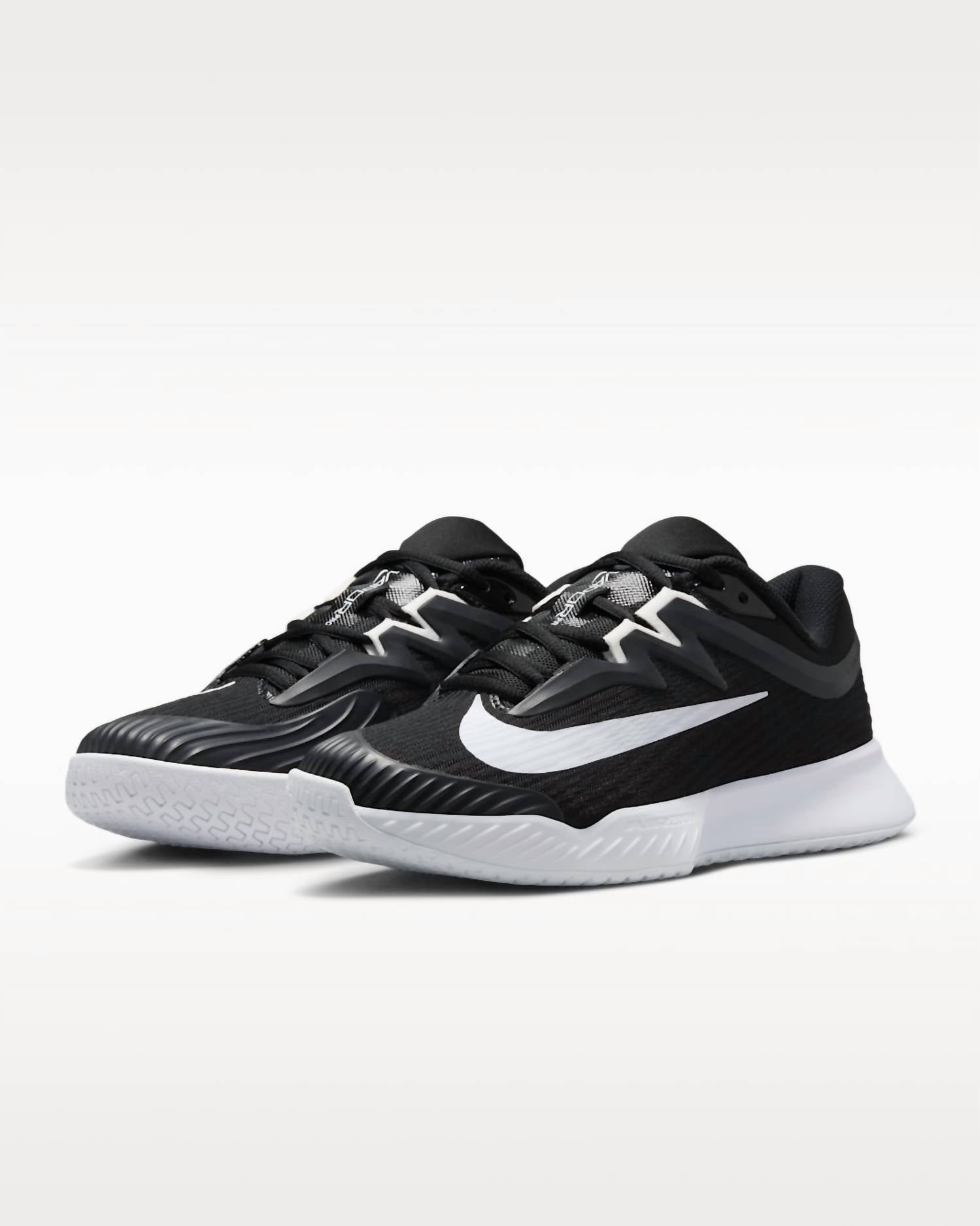 Tenis de mujer color negro y blanco