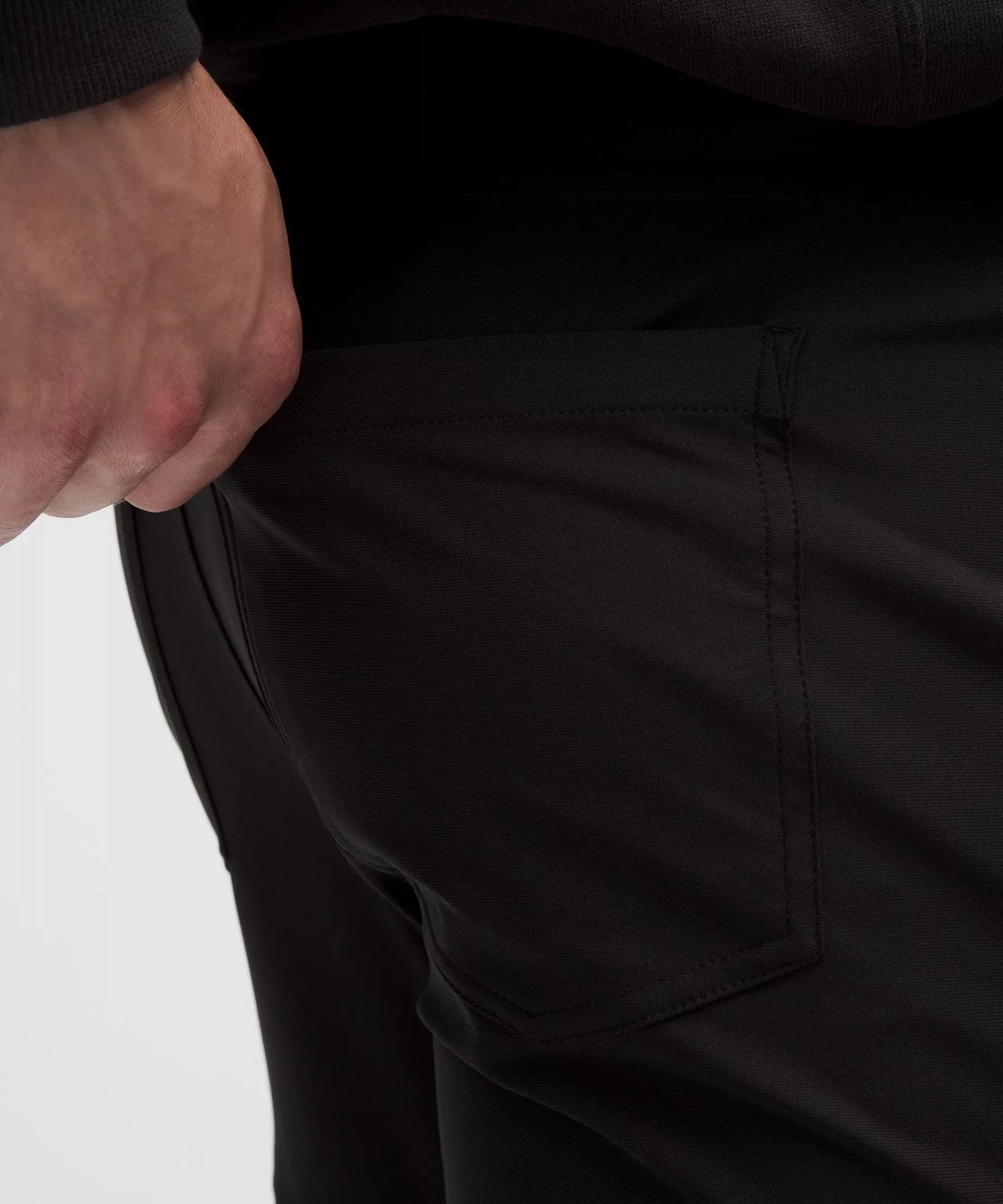Pantalón de corte ajustado
