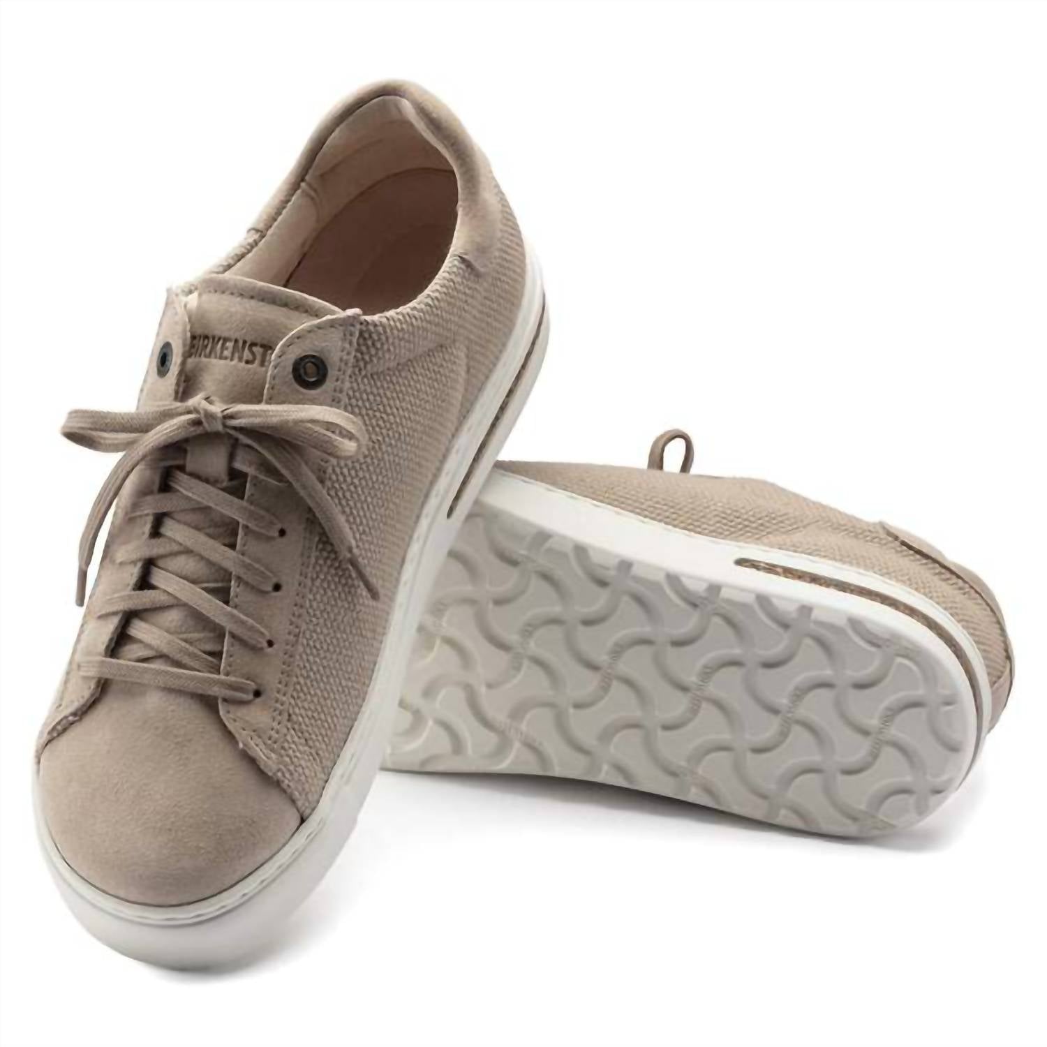 Tenis de mujer de gamuza