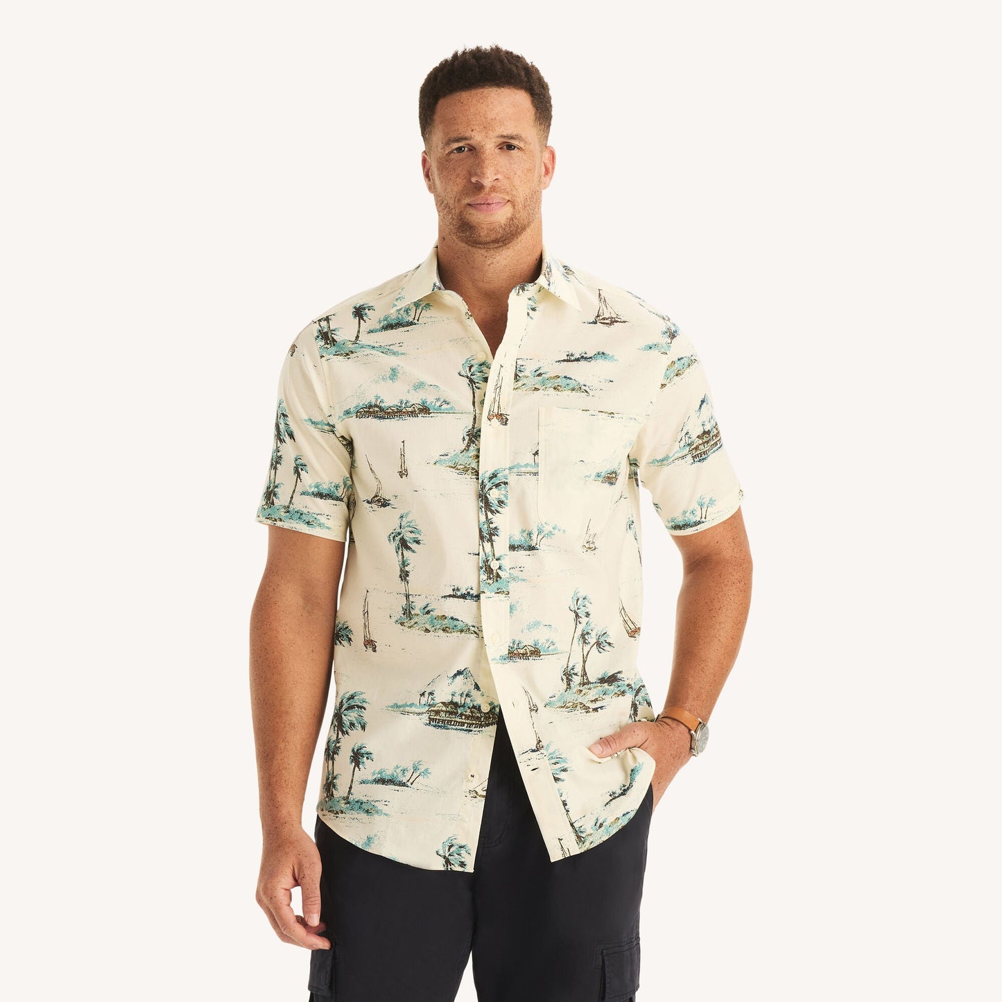 Camisa de hombre de manga corta con estampado