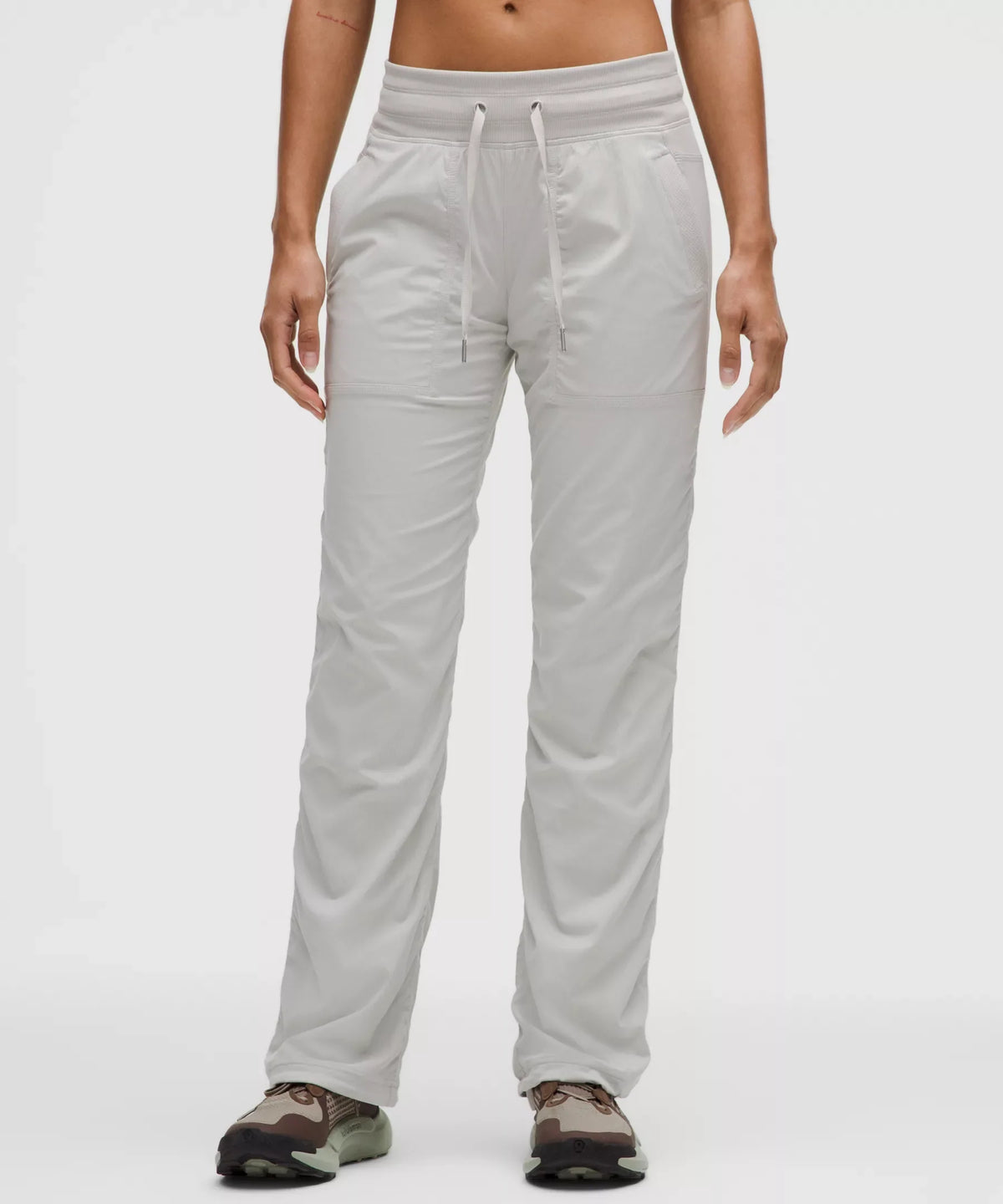 Pantalón de tiro medio