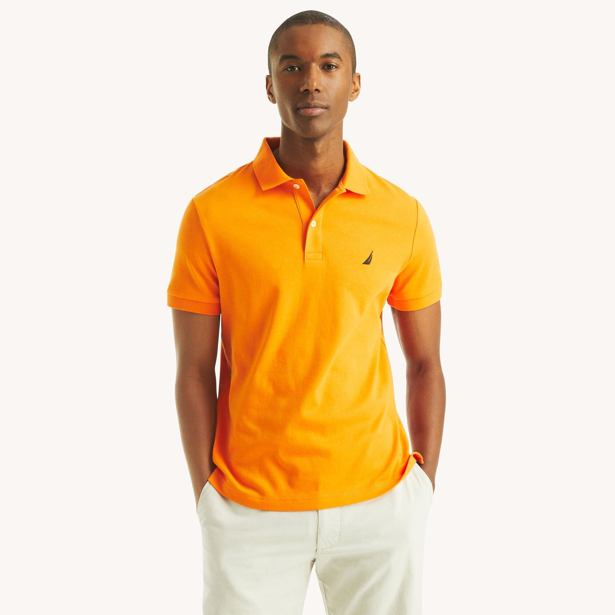 Polo de hombre de corte ajustado
