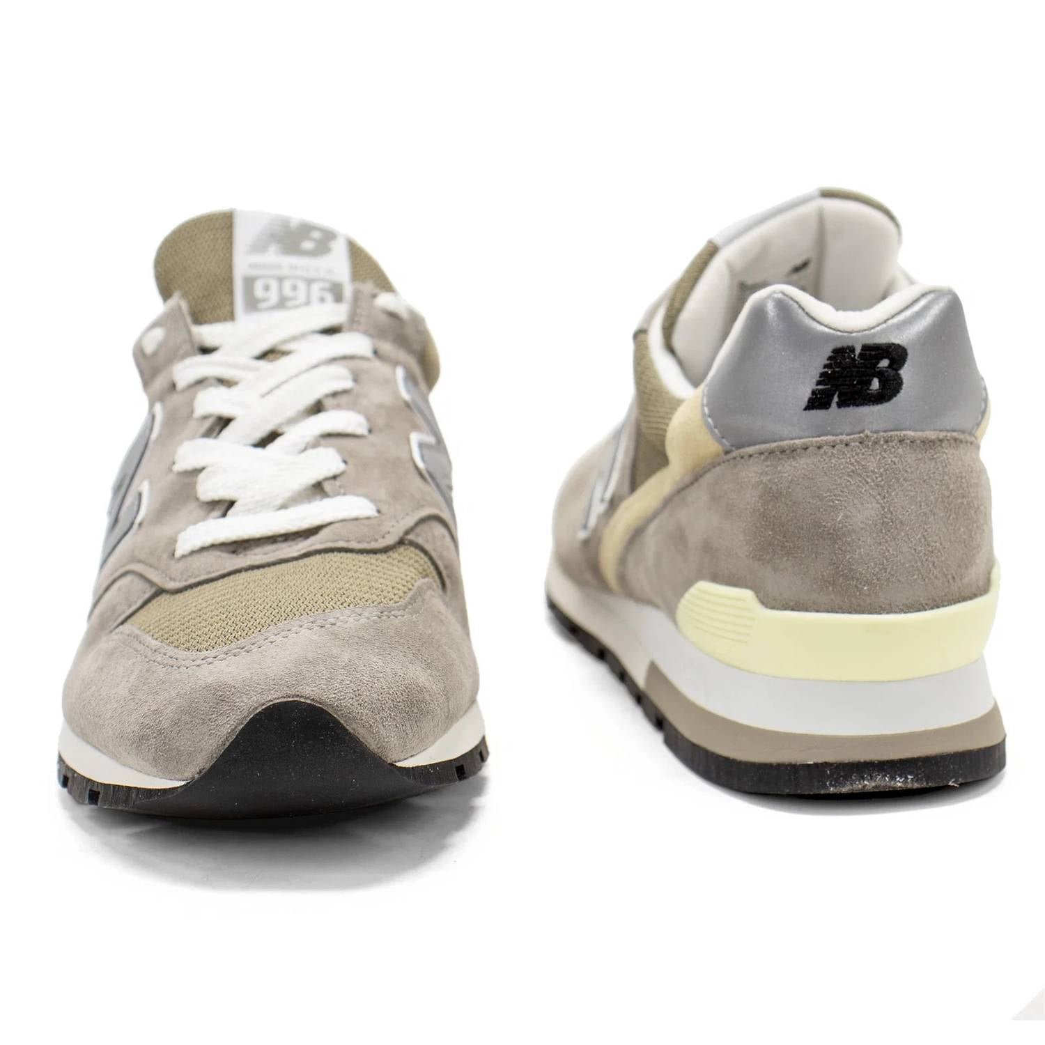 Tenis de hombre color gris