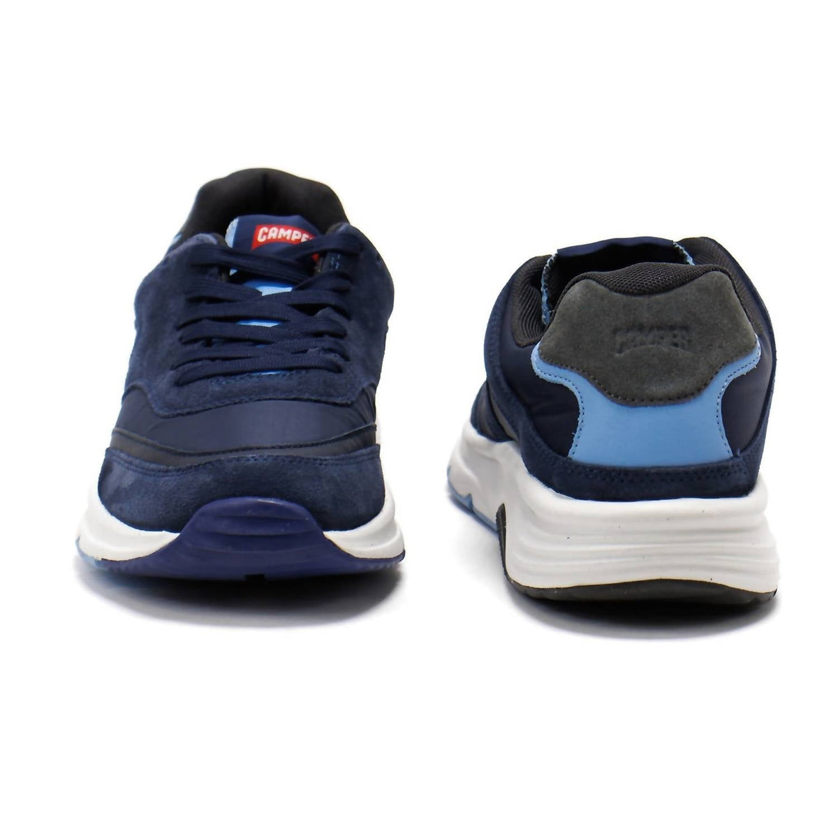 Tenis de hombre color azul oscuro